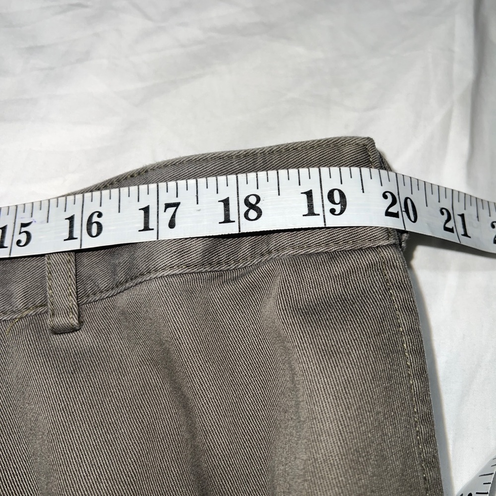 LL BEAN Olive Green Dress Chino Favorite Fit Straight Leg Size 20 Regular - Picture 11 of 11